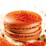 Macaron au chocolat et au piment d’Espelette